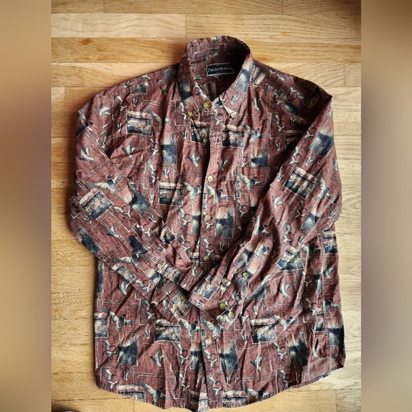 FIELD & STREAM Brown and Tan Duck Print Long Sleeve Button Front Shirt Size M - Picture 1 of 4